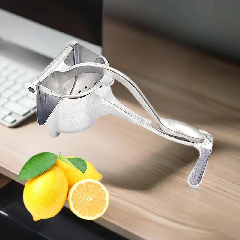 Presse-agrumes manuel en métal - Kitchen Gadgets Essential avis et prix