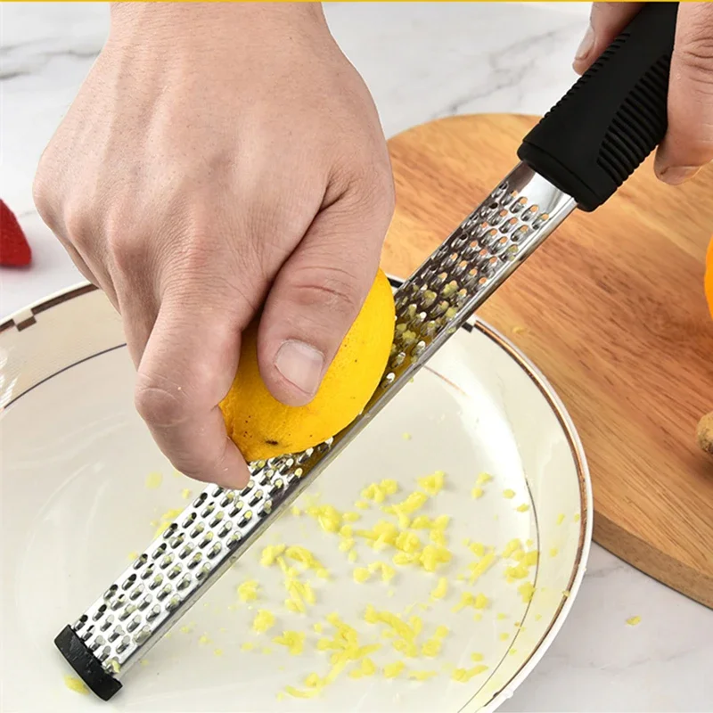 Râpe à fromage en acier inoxyd - Cheese Grater Box avis et prix